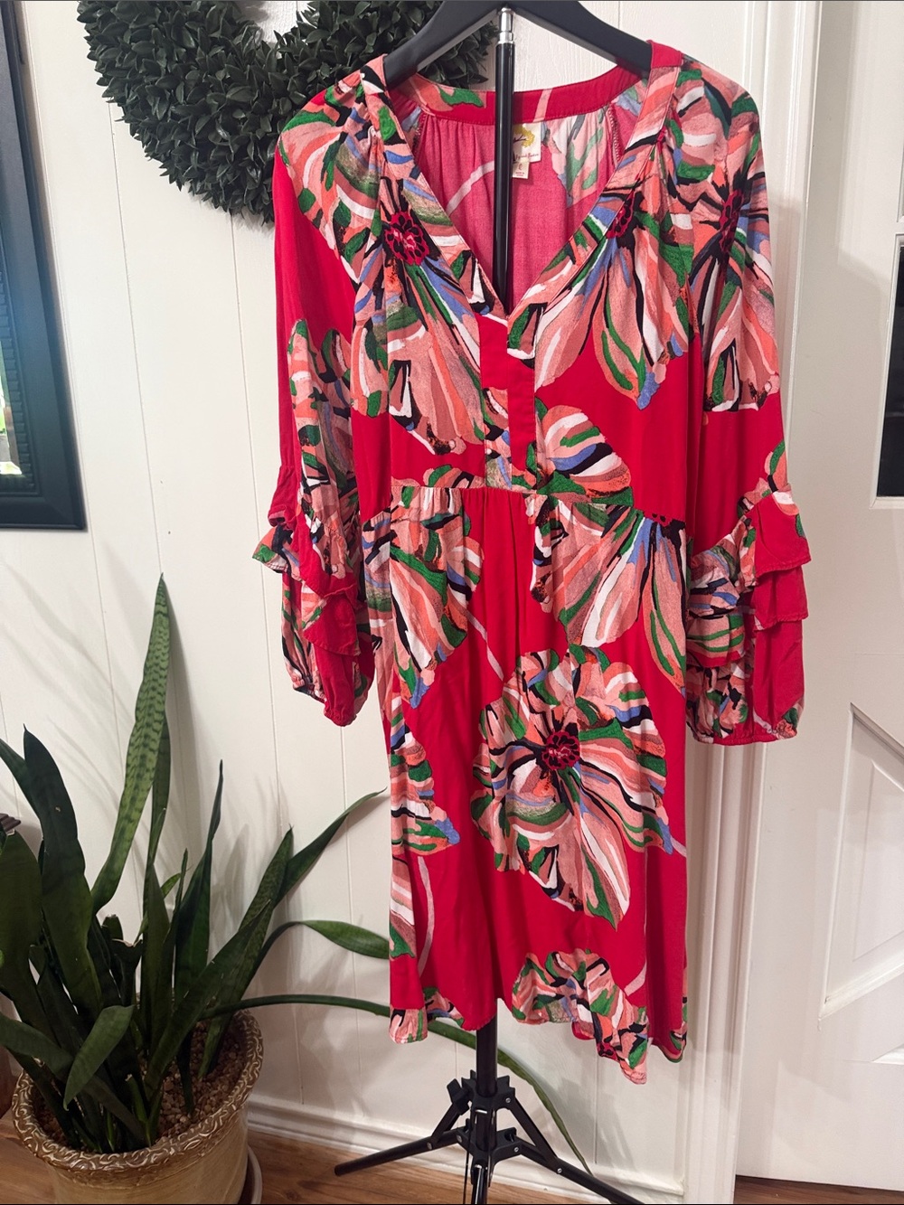 fig and flower Red Floral V-Neck Long Sleeve Dress